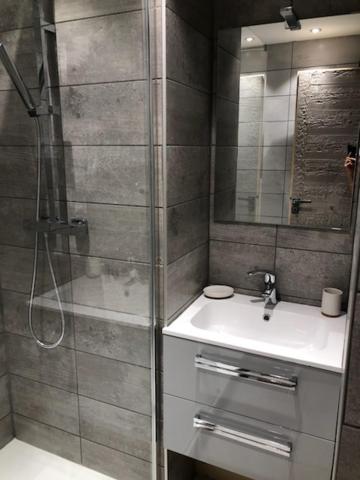 Appartement Chaleureux Au Pied Des Pistes, 4 Personnes, Wifi Val Thorens Kültér fotó